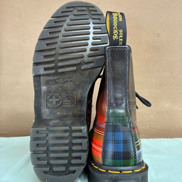 1460 Tartan Dr. Martens Unisex Boots (8 men/9 women) - Picture 4 of 5